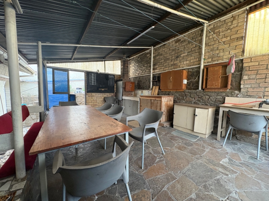 To Let  Bedroom Property for Rent in Millard Grange Eastern Cape